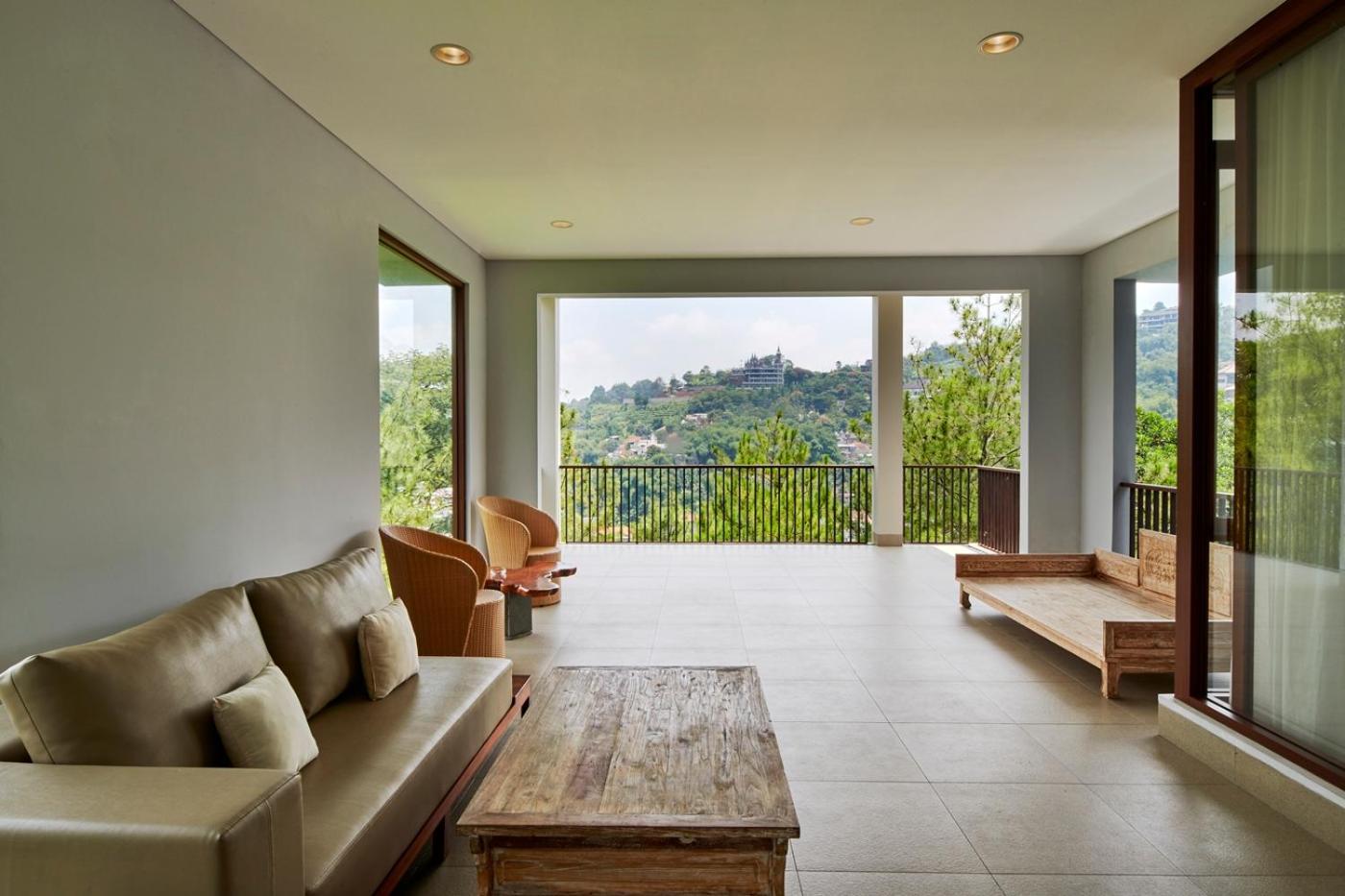 Anindya Hill View Villa 7 Bedrooms With A Private Swimming Pool Bandung Eksteriør billede